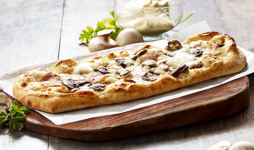 Pizza alla Pala Kuhana šunka, Gljive i Mascarpone Pizze & Snack/Pizze Pizza alla Pala Kuhana šunka, Gljive i Mascarpone bofrost